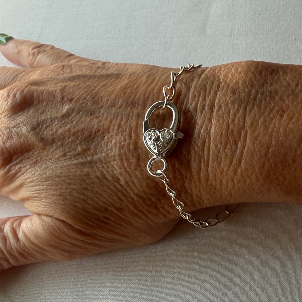 Elegant Silver Heart Bracelet‎